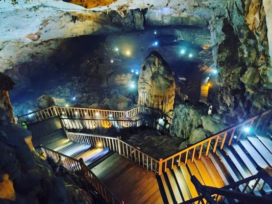 Đà Nẵng – Động Phong Nha – Động Thiên Đường 2 ngày 1 đêm