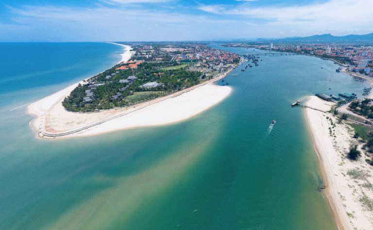Phong Nha Kẻ Bàng – Suối Nước Moọc – Biển Nhật Lệ 4 ngày 3 đêm
