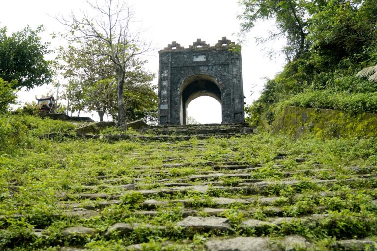 Thăm Quan Đèo Ngang – Vũng Chùa – Đá Nhảy – Cồn Cát – City Tour Đồng Hới 1 ngày
