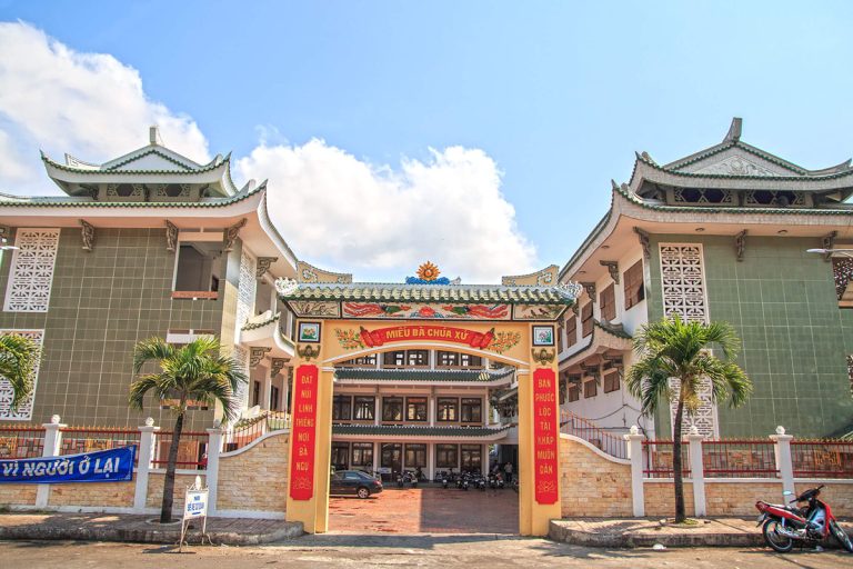 Sài Gòn – Châu Đốc – Miếu Bà Chúa Xứ – Rừng Tràm Trà Sư – Cần Thơ 3 ngày 2 đêm