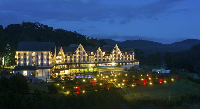 Combo Đà Lạt Swiss-Belresort Tuyen Lam Resort 5 sao